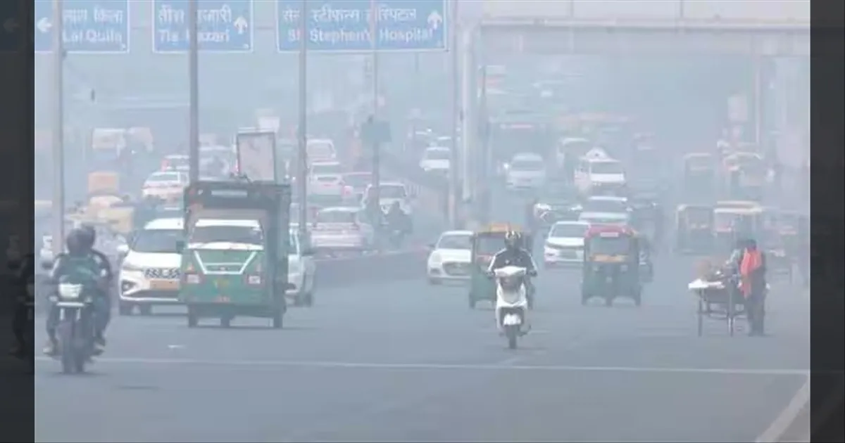 நாளுக்கு நாள் மோசமாகும் தலைநகர் டெல்லி..!! காற்றின் தர குறியீடு எவ்ளோ தெரியுமா..??
