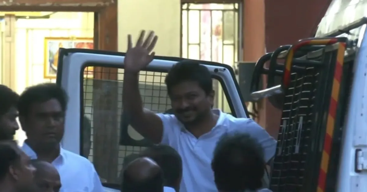 திடீர் திட்ட மாற்றம்! தஞ்சைக்கு பதிலாக செங்கிப்பட்டிக்கு அழைத்து செல்லப்பட்ட உதயநிதி!