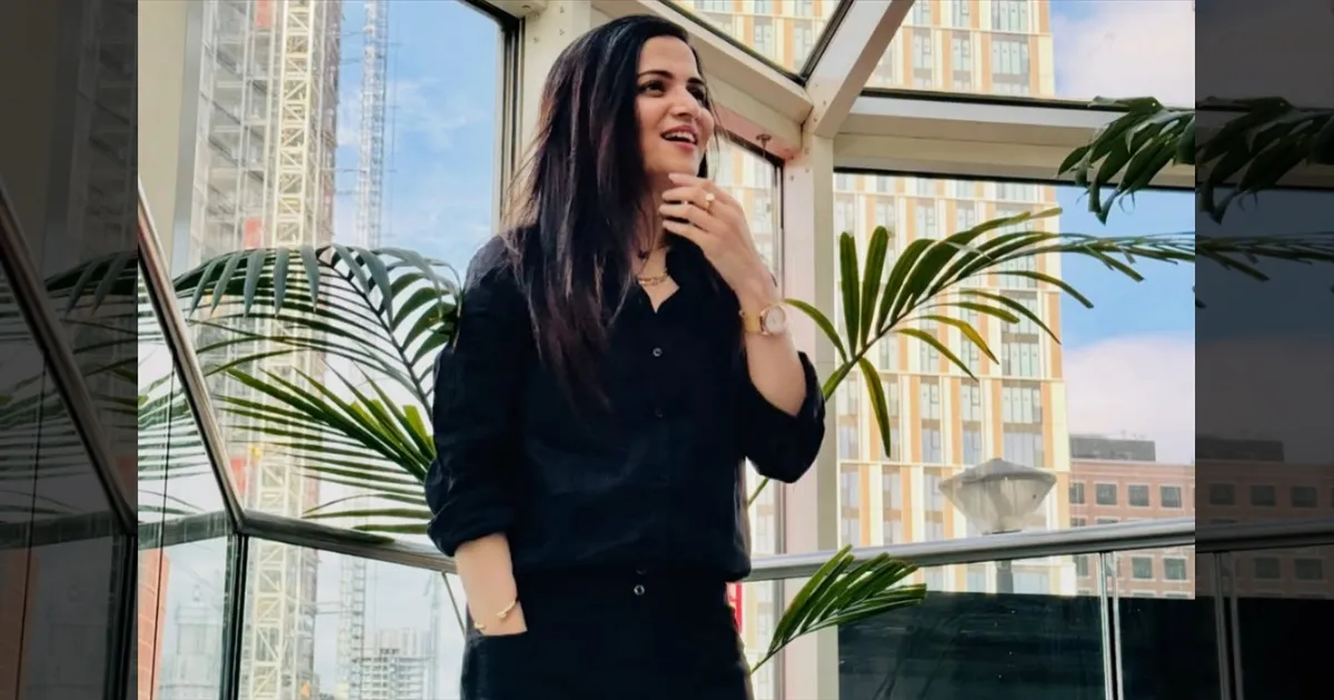 வெளிநாட்டு சூழலை குதூகலமாக கொண்டாடி வரும் தொகுப்பாளினி டிடி-யின்.. லேட்டஸ்ட் போட்டோஸ்..!