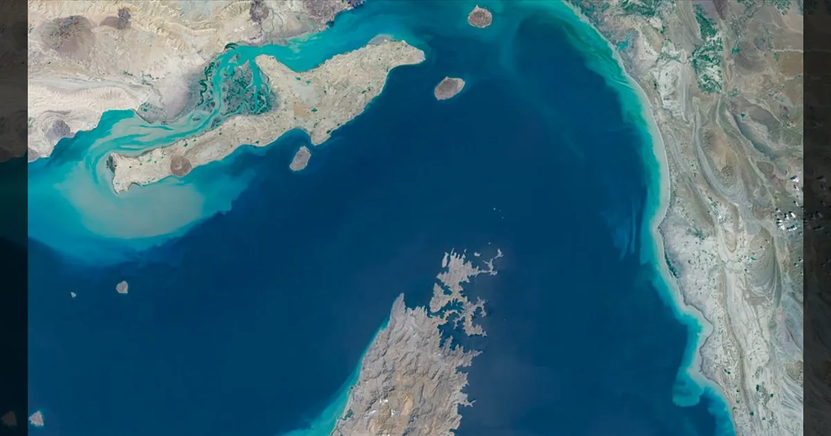 ஹார்முஸ் நீரிணை மீது மீண்டும் கட்டுப்பாடுகள்.. பகீர் கிளப்பிய ஈரான்..!! காரணம் என்ன..??