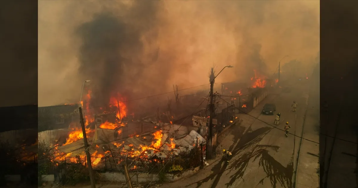 சிலி நாட்டில் சோகம்..!! காட்டுத்தீயில் சிக்கி பறிபோன 18 உயிர்..!! அவசரநிலை அறிவிப்பு..!!