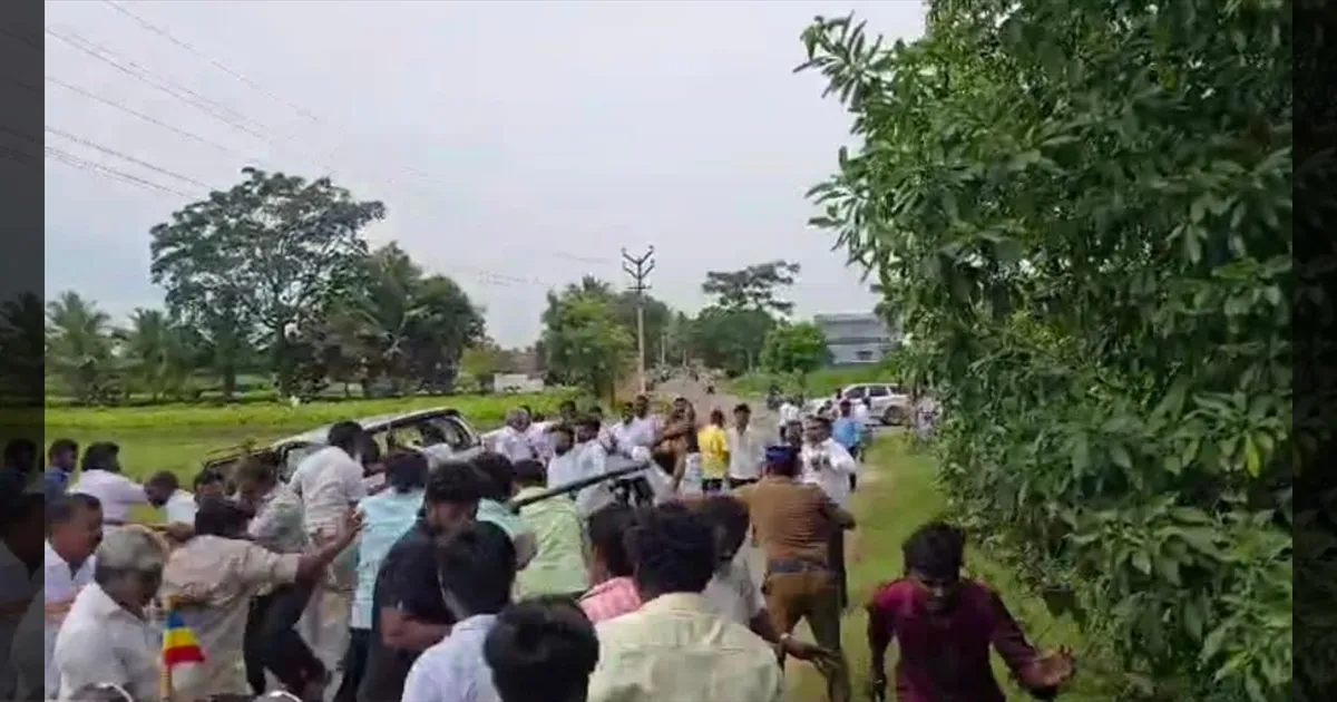 பாமக எம்எல்ஏ அருளின் கார் மீது கல்வீச்சு: இரு தரப்பினரும் கல், கட்டை கொண்டு மோதல்.. போலீஸ் வழக்கு!