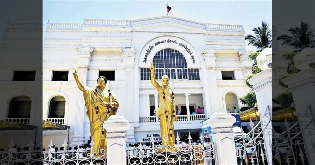 சாரை சாரையாக படையெடுக்கும் சி.வி சண்முகம் ஆதரவாளர்கள்... அதிமுக தலைமை... தொண்டர்கள் கலக்கம்..!