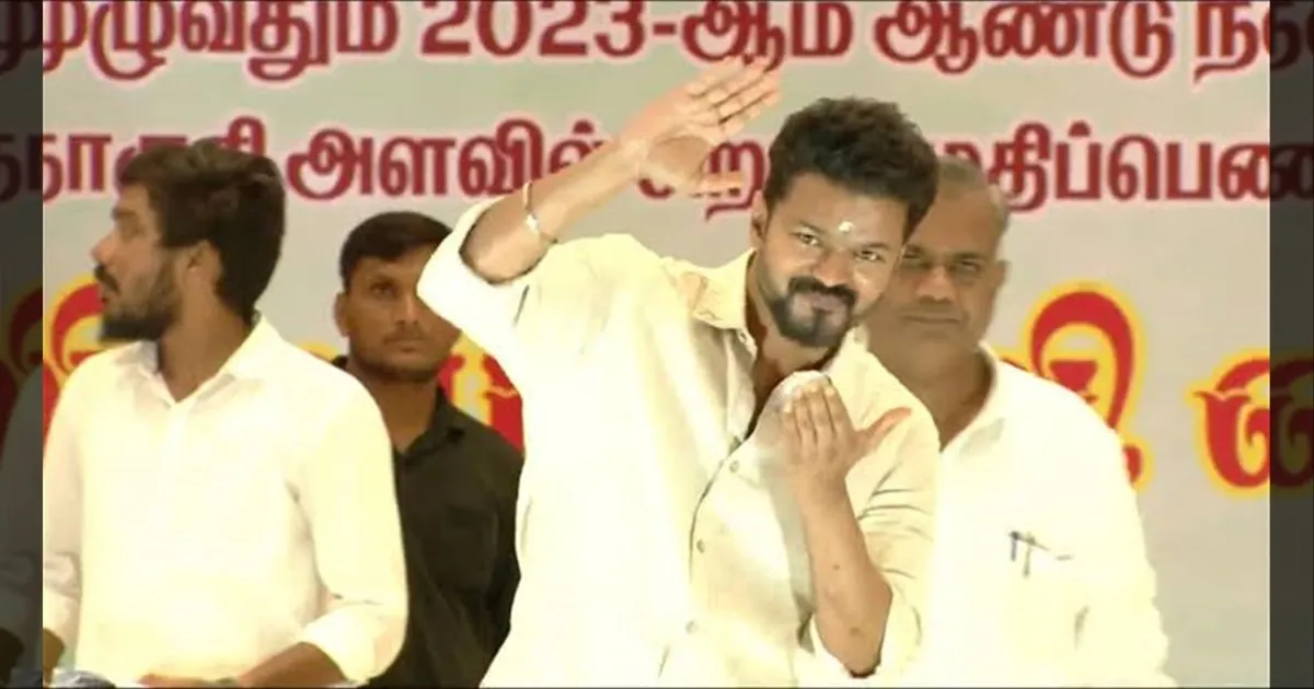 உற்சாகமாக தொடங்கும் மாணவர்களுக்கு விருது வழங்கும் விழா! த.வெ.க தலைவர் விஜய் வருகை..
