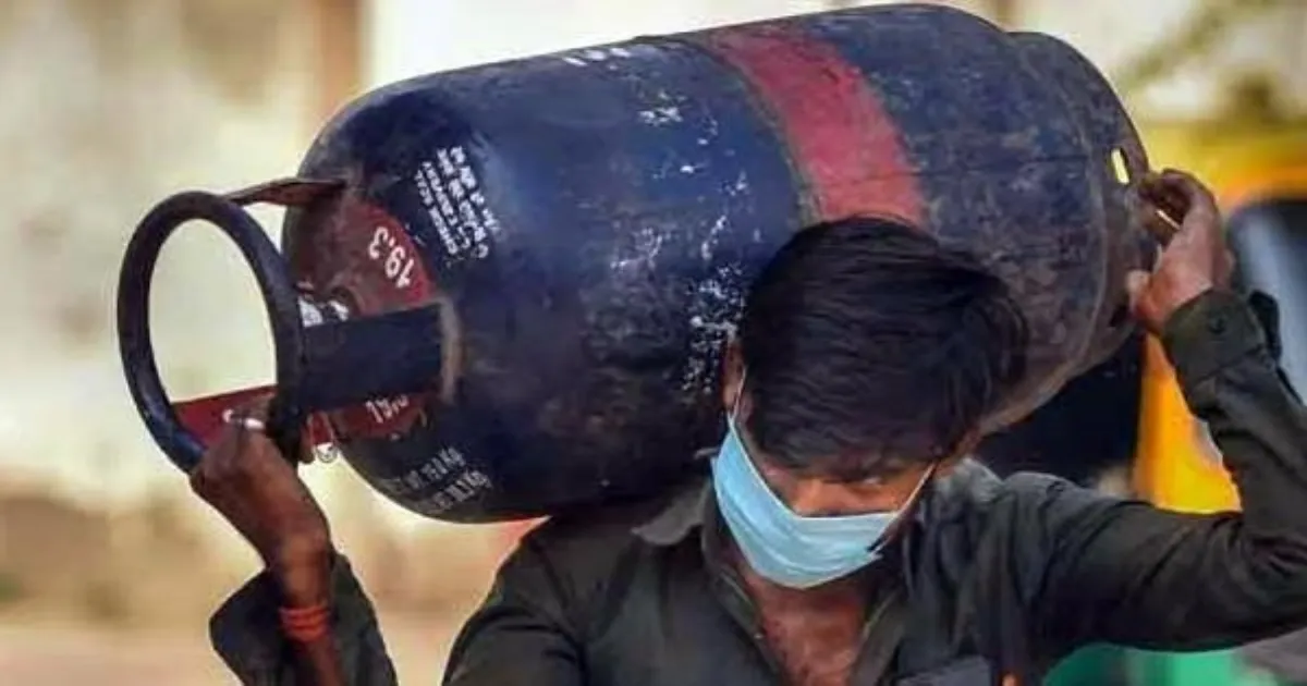 வணிக பயன்பாட்டுக்கான சிலிண்டர் விலை குறைப்பு! நிம்மதியில் வியாபாரிகள்...