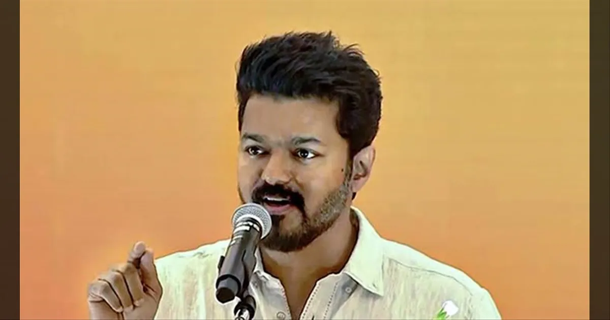 எதிரிகளுக்குள் செம டீலிங்… என்னால பிழைப்பு போய்டுச்சாம்..! திமுக, அதிமுகவை விளாசிய விஜய்..!!