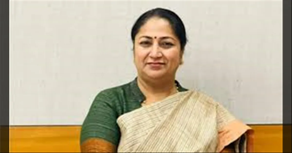 டெல்லி முதல்வர் ரேகா குப்தா மீது தாக்குதல்! அரசியல் வட்டாரத்தில் பரபரப்பு...