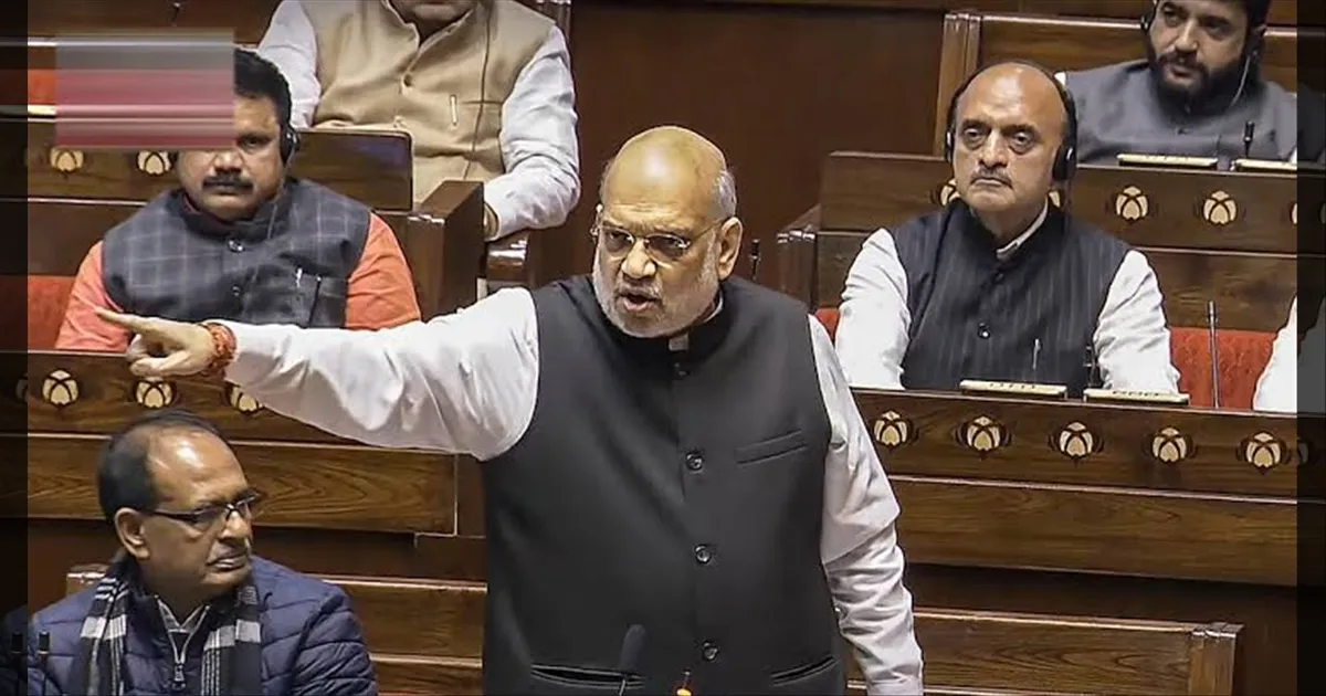 #BREAKING: கிரிமினல் வழக்குகள் மசோதா! நகலை கிழித்தெறிந்த எதிர்க்கட்சிகள்... மக்களவையில் கடும் அமளி...