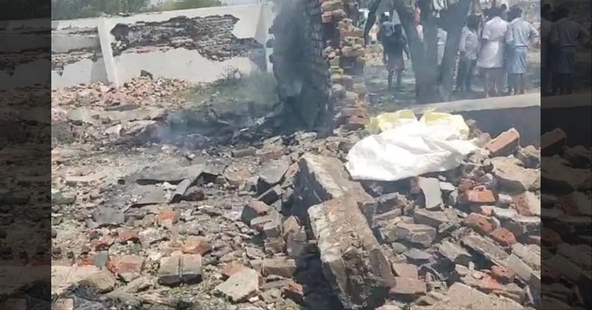 தூத்துக்குடியில் வெடித்து சிதறிய பட்டாசு ஆலை! உடல் கருகி ஒருவர் பலியான சோகம்...