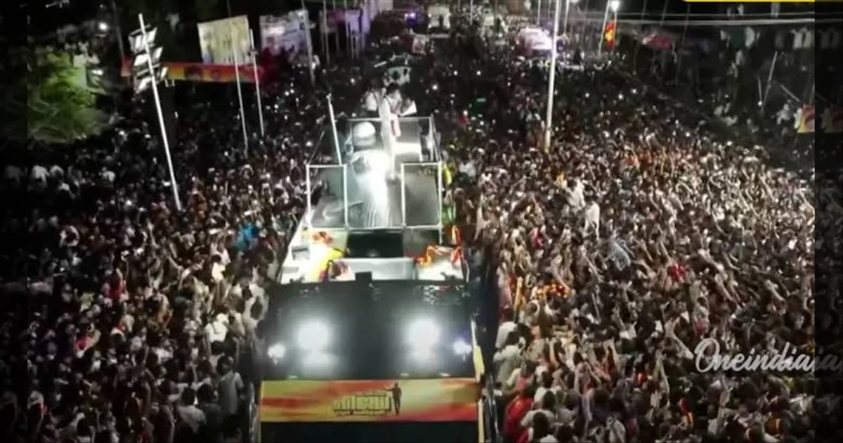 தாங்க முடியல… எல்லாரும் என் கண்ணுக்கு முன்னாடியே… நேரலையில் உடைந்து அழுத செய்தியாளர்…! 