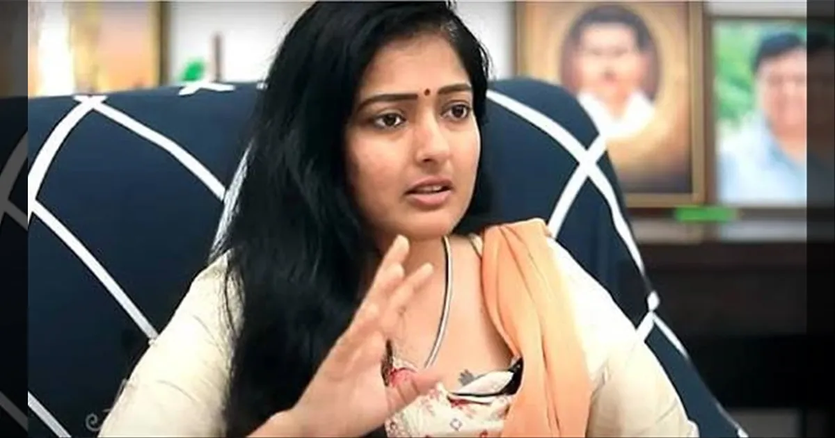 செந்தில் பாலாஜி மேல சந்தேகம் வரவே கூடாதா? பெலிக்ஸ் கைது சம்பவத்தை கண்டித்த காயத்ரி ரகுராம்...!