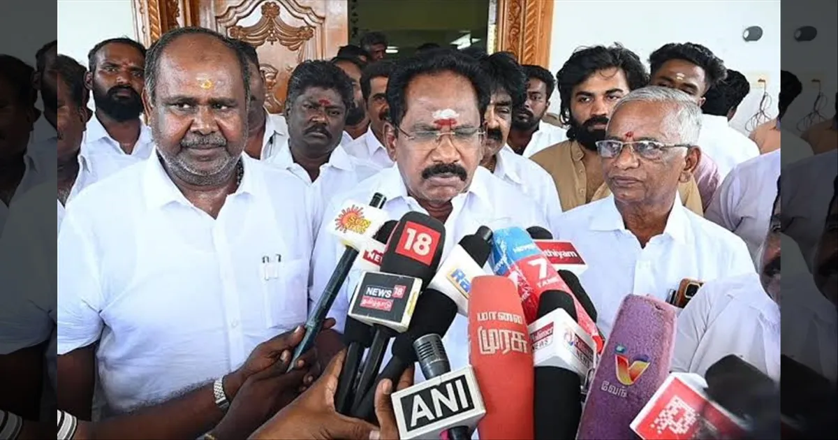பூங்கா அமைக்க எதிர்ப்பு... செல்லூர் ராஜூவை சூழ்ந்த பெண்கள்... மதுரையில் சர்ச்சை...!