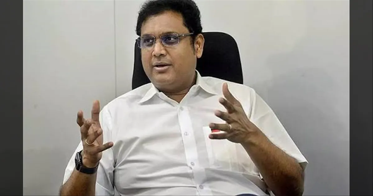 விறுவிறு SIR… வெளிநாட்டு வாக்காளர் வகைப்பாட்டில் பிரச்சனை… அமைச்சர் டிஆர்பி ராஜா எச்சரிக்கை…! 