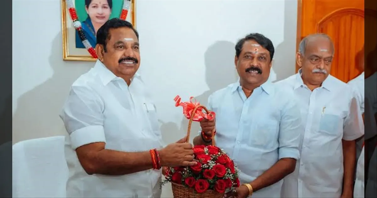 சூடு பிடிக்கும் அரசியல் களம்... அமித் ஷா சந்திப்பு எதிரொலி..! இபிஎஸ் உடன் நயினார் முக்கிய ஆலோசனை...!