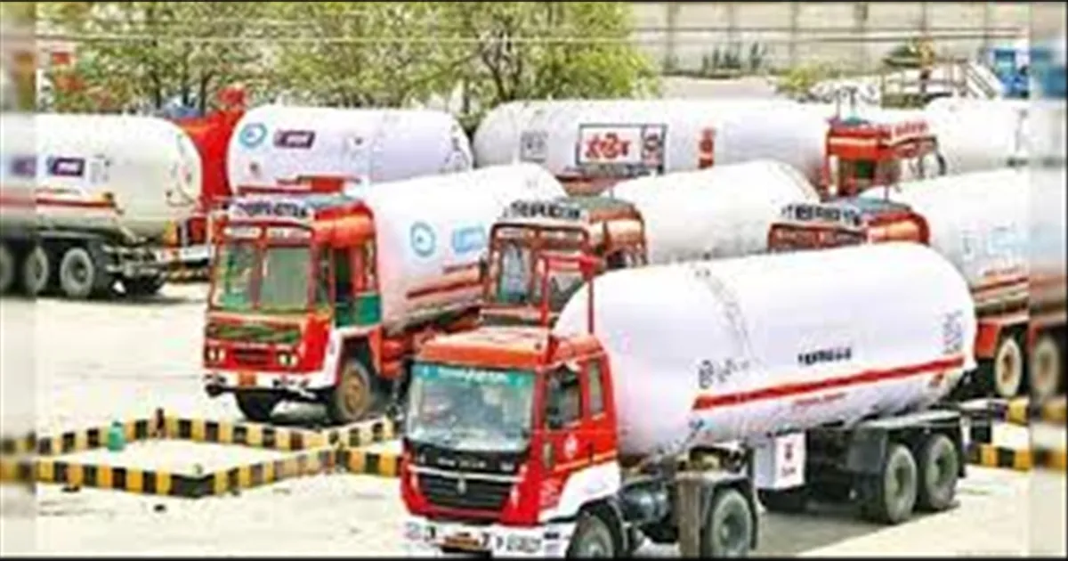 டேங்கர் லாரி உரிமையாளர்கள் ஸ்டிரைக் வாபஸ்..! பேச்சுவார்த்தையில் சுமூக முடிவு என தகவல்..!