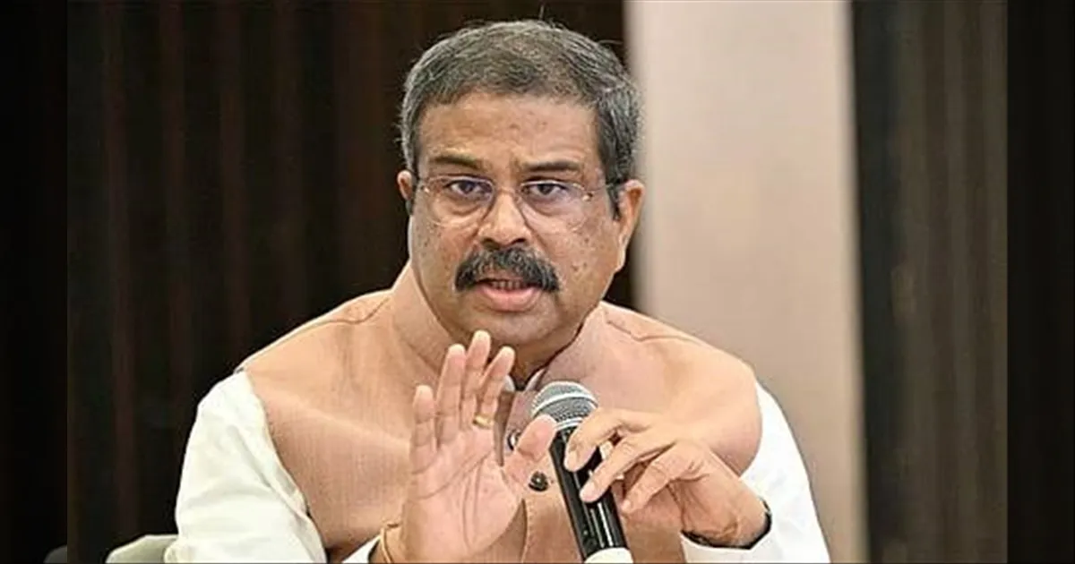 வெடித்தது போராட்டம்... மாறியது அரசியல் களம்... வருத்தம் அடைவதாக தர்மேந்திர பிரதான் உருக்கம்..!!