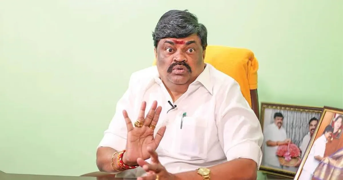 #BREAKING பாஸ்போர்ட்டை கொடுத்திடுங்க ஆனா... ராஜேந்திர பாலாஜிக்கு இடியை இறக்கிய நீதிமன்றம்...!