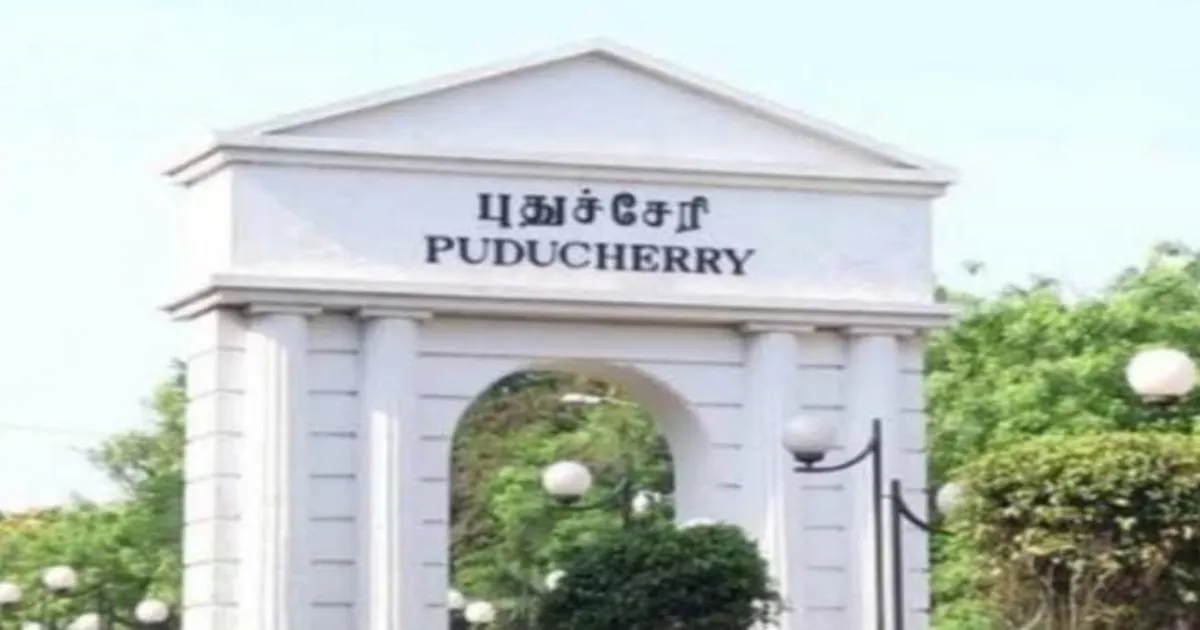 #BREAKING புதுச்சேரி, காரைக்காலில் பள்ளிகளுக்கு இன்று விடுமுறையா?... அமைச்சர் நமச்சிவாயம் அதிரடி அறிவிப்பு...!
