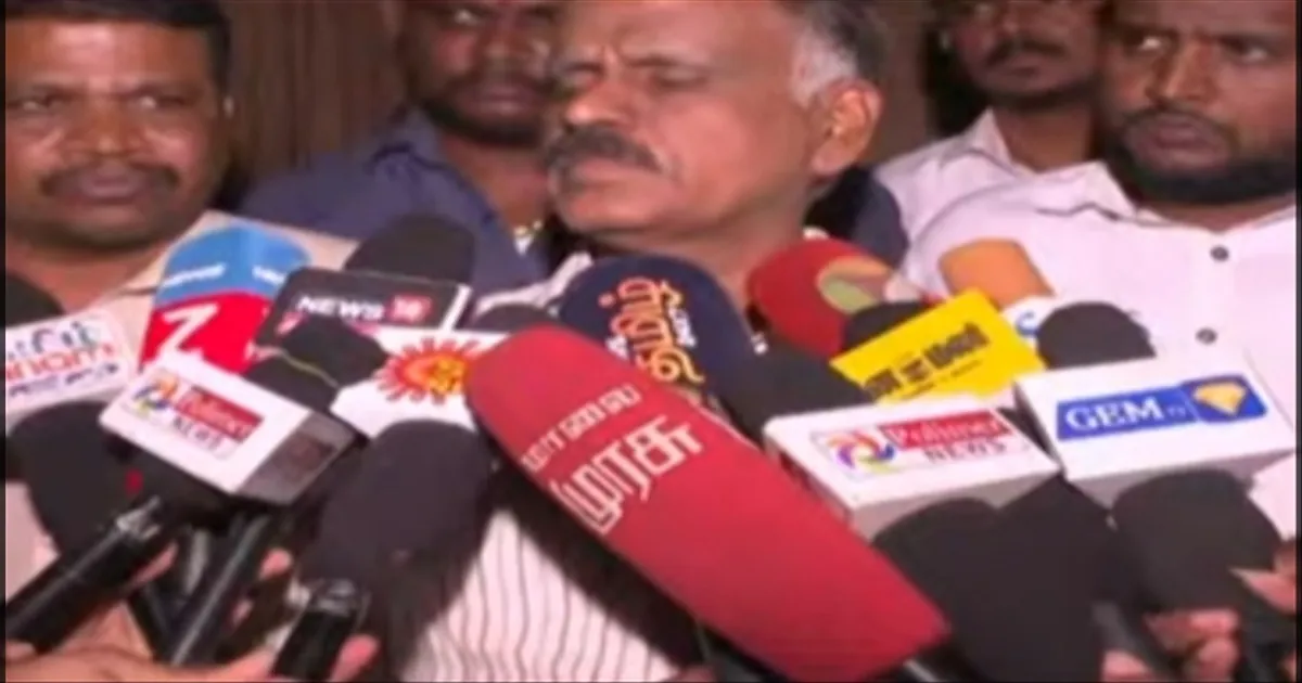 #BREAKING: கரூர் துயரச்சம்பவம்... எங்க மேல தப்பு இல்ல... தவெக வழக்கறிஞர்கள் பரபரப்பு பேட்டி…!