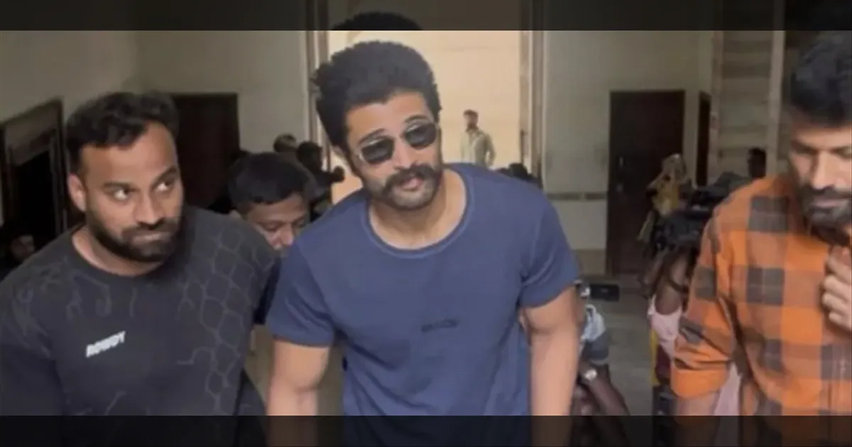 சூதாட்ட செயலி விவகாரம்... விஜய் தேவரகொண்டாவிடம் கிடுக்கிப்பிடி விசாரணை... சலசலப்பு...!