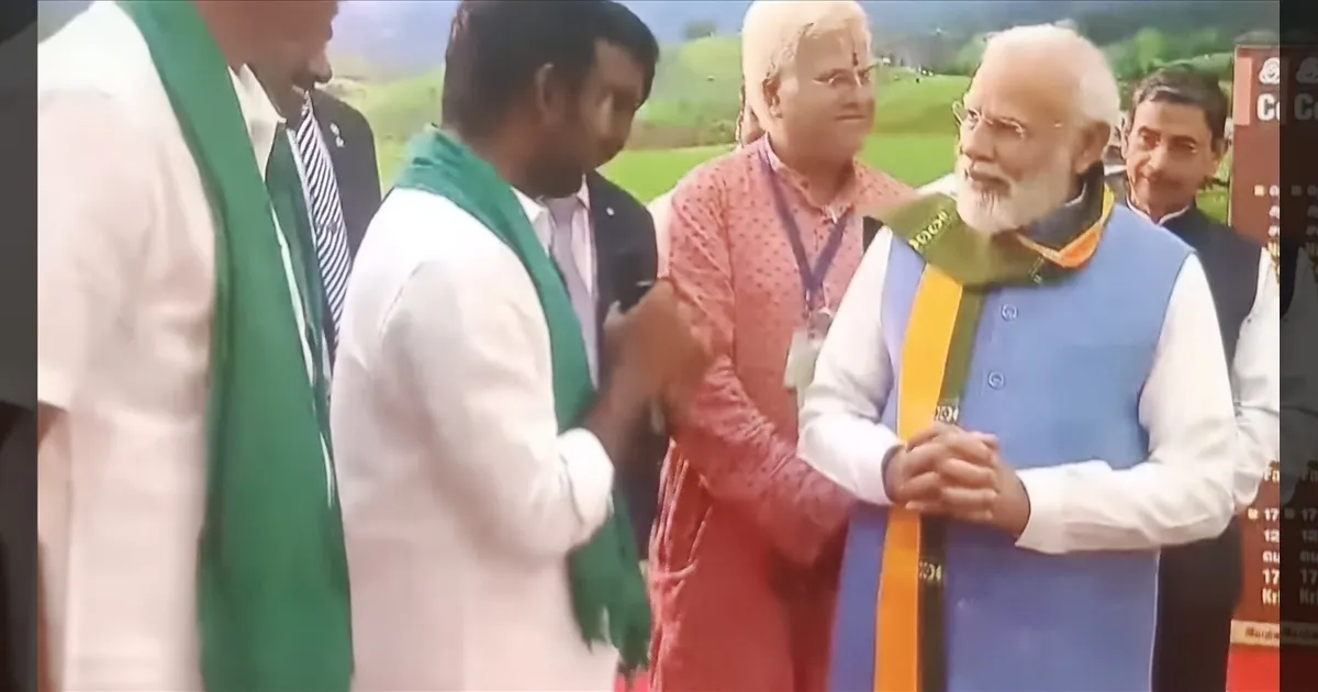 பிரதமர் மோடிக்கு உற்சாக வரவேற்பு... விவசாயிகளுடன் கலந்துரையாடல்..! விழாக்கோலம் பூண்ட கோவை...!