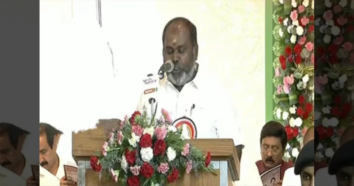 அதிமுக பொதுக்குழுவில் நிறைவேற்றப்பட்ட 16 தீர்மானங்கள்... முழு விவரம்...!
