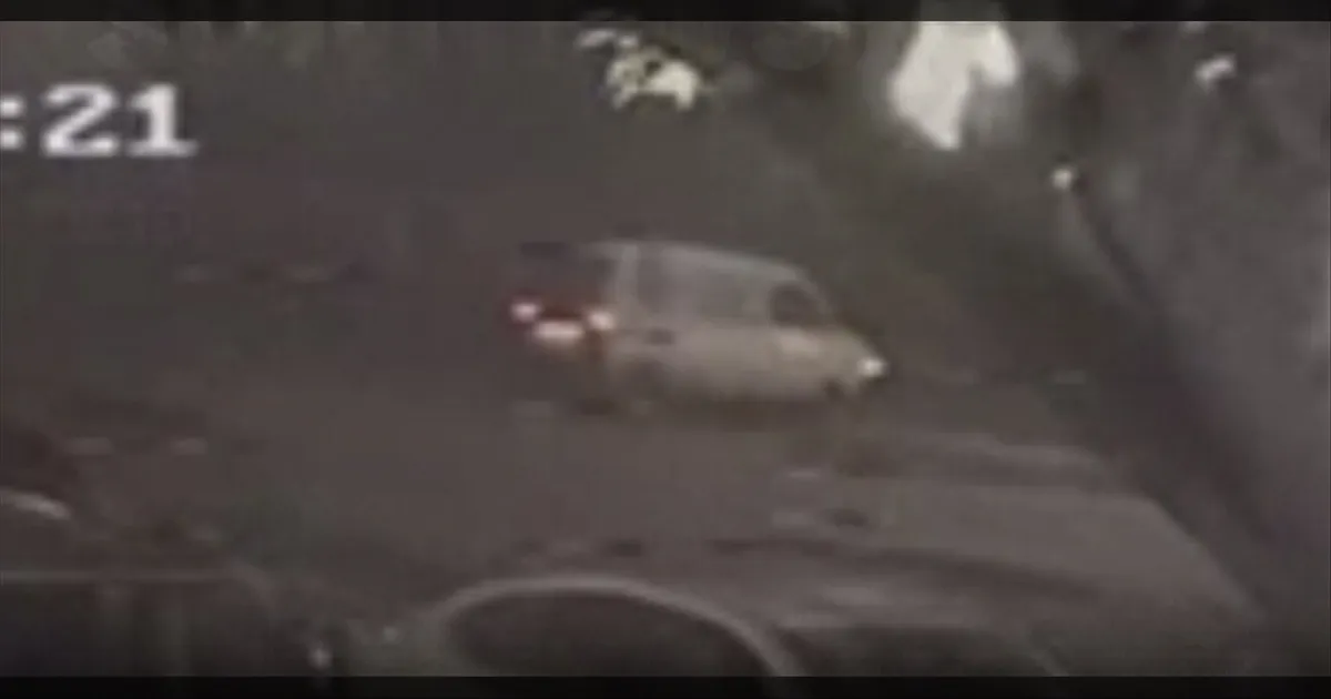 மீண்டும் ஒரு நிர்பயா சம்பவம்... லபாலியல் வன்கொடுமை செய்து ரோட்டில் வீசிய கொடூரம்...!