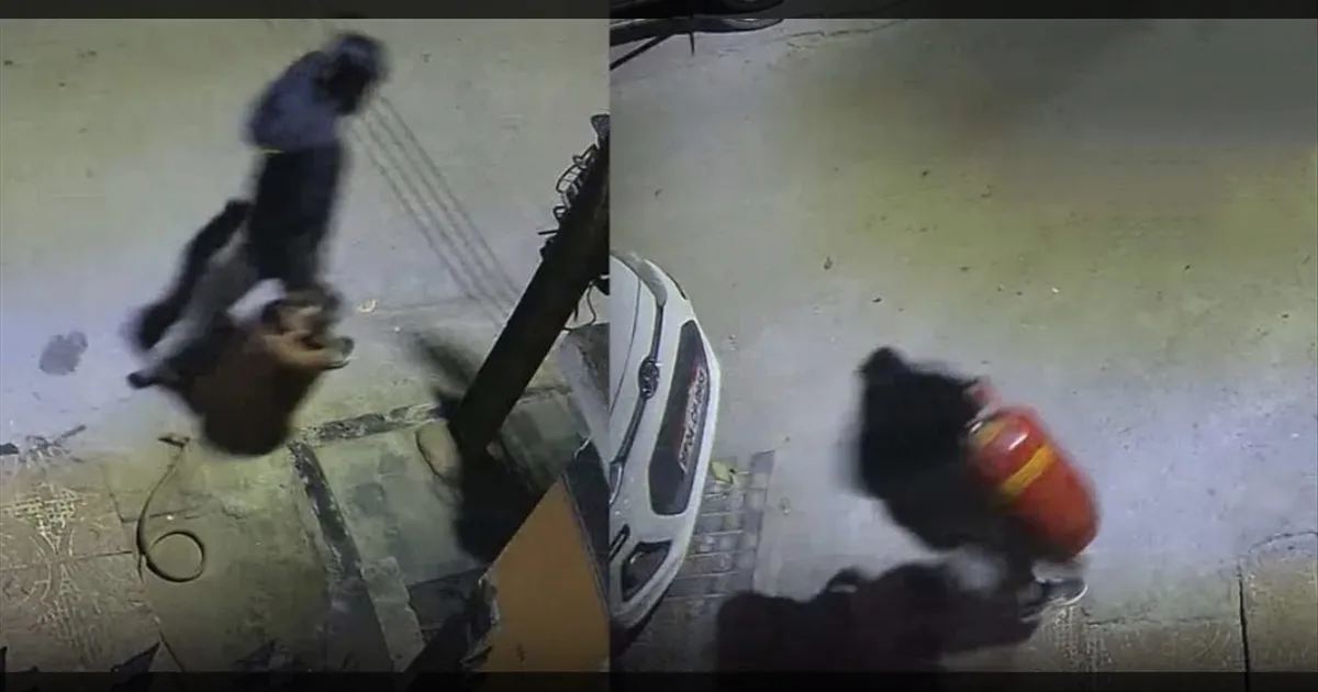 அடப்பாவமே..! நீதிபதி வீட்டிலேயே சிலிண்டர் திருட்டு..! அசால்டாக அபேஸ் செய்த சிசிடிவி காட்சி..!!