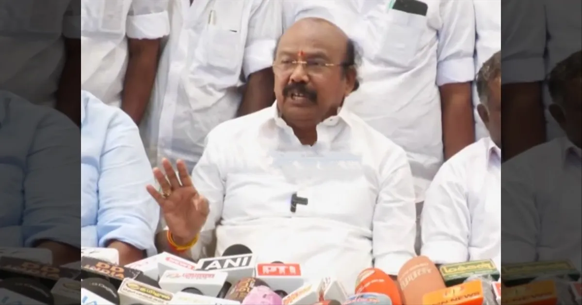 எல்லாத்தையும் வெளிப்படையா பண்ணனும்னு அவசியமில்ல... அதிமுக அடிமை கட்சியா? பொங்கிய ராஜன் செல்லப்பா..!!