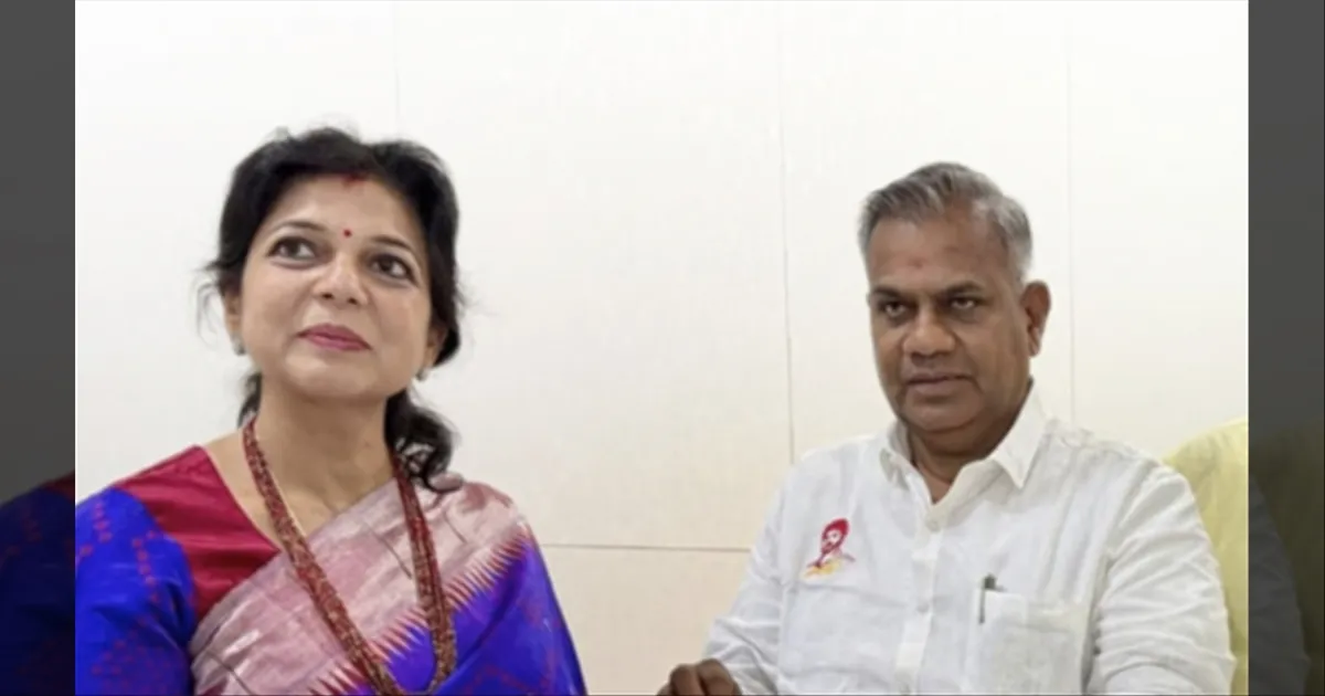 வறண்ட தருமபுரியை வளமாக்கும் திட்டம்..! அமைச்சர் ஆனந்தை சந்தித்து கோரிக்கை மனுக் கொடுத்த MLA சவுமியா..!!