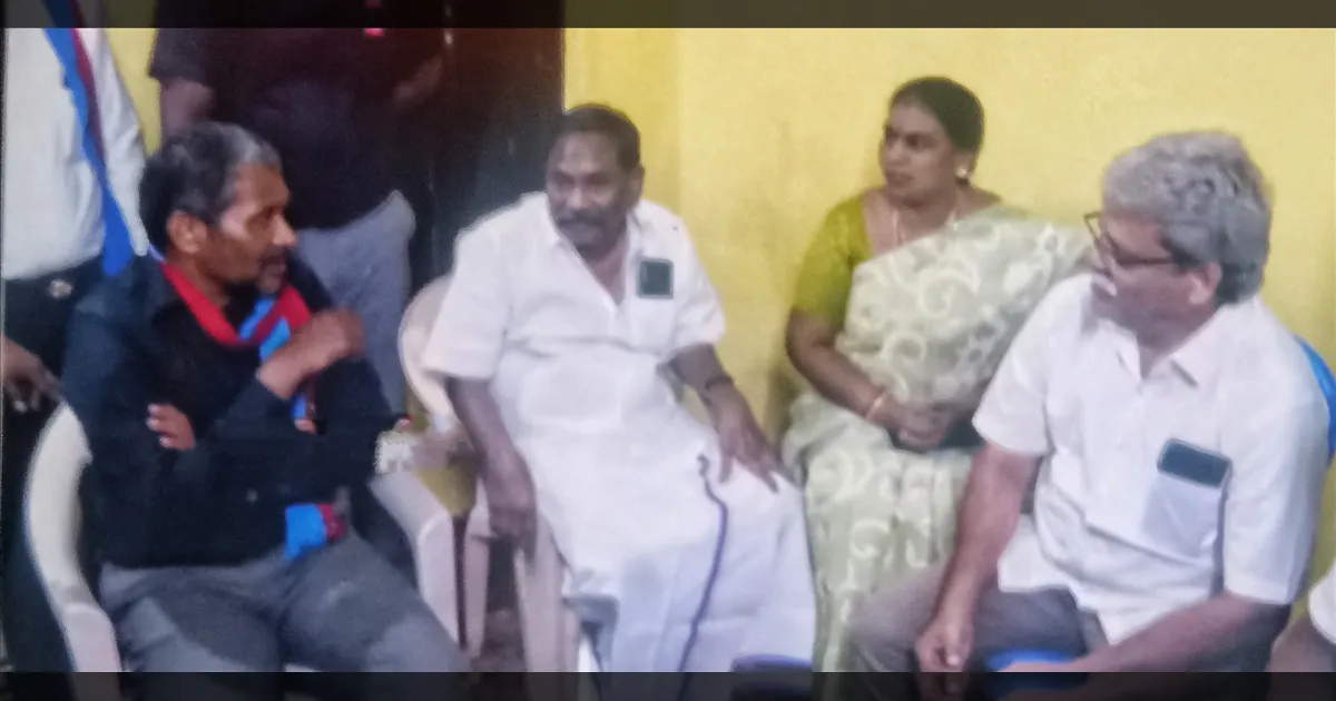 தமிழகத்தை உலுக்கிய கவின் கொலை... ஓராண்டு நினைவு நாள்.. கவின் குடும்பத்தை சந்தித்த அமைச்சர் வன்னியரசு..!