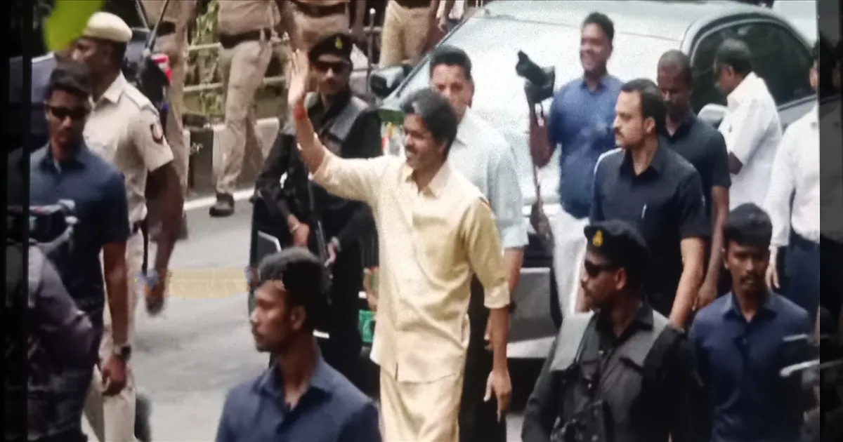 தமிழக எம்பிக்கள் கூட்டம் நிறைவு..! கலைவாணர் அரங்கில் முதல்வரை கண்டதும் ஆர்ப்பரித்த மக்கள்..!