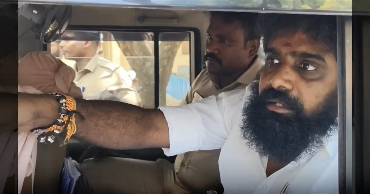 ரூ.1 கோடி கேட்டு நகைக்கடைக்கு மிரட்டல்... பசும்பொன் மக்கள் தேசம் கட்சி தலைவர் கைது.!!