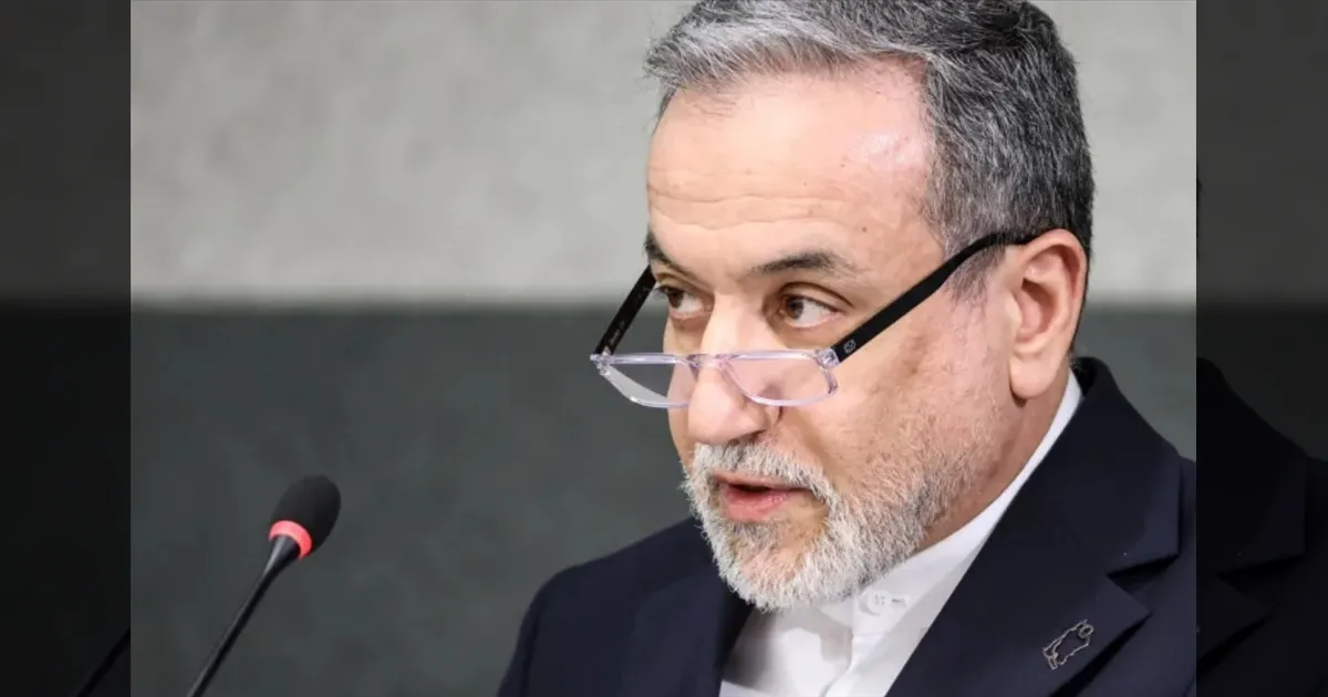 கார்க் தீவை தாக்கினால் சாம்பலாக்கிருவோம்!! அமெரிக்காவுக்கு ஈரான் பகீரங்க மிரட்டல்!