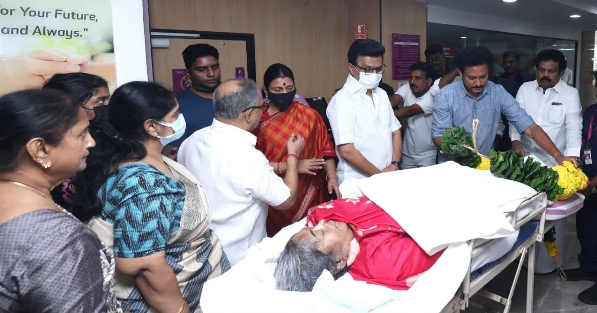 நடிகர் திலகம் சிவாஜி கணேசன் மகள் சாந்தி மறைவு! மு.க.ஸ்டாலின் நேரில் அஞ்சலி!