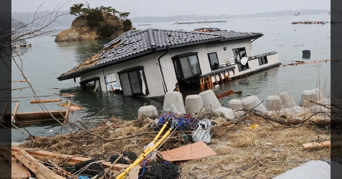 BREAKING NEWS: ஜப்பானில் அதிபயங்கர நிலநடுக்கம்! சுனாமி எச்சரிக்கையால் மக்கள் பீதி!