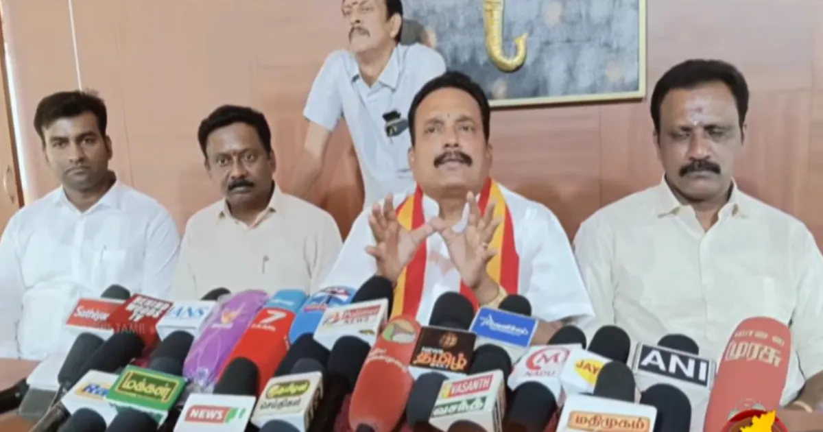 ”என் சொத்துக்களை எல்லாம் எடுத்துக்கோங்க... கம்பம் மக்கள் முன்னால் எமோஷ்னலான எம்.எல்.ஏ. ஜெகன்நாத் மிஸ்ரா... என்ன ஆச்சு?