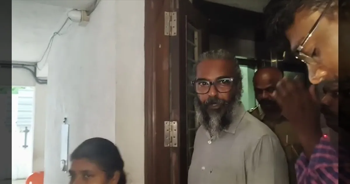 BREAKING! கரூர் துயரம் குறித்து வதந்தி?! சவுக்கு சங்கர் நண்பர் ரெட் பிக்ஸ் நிறுவனர் பெலிக்ஸ் கைது!