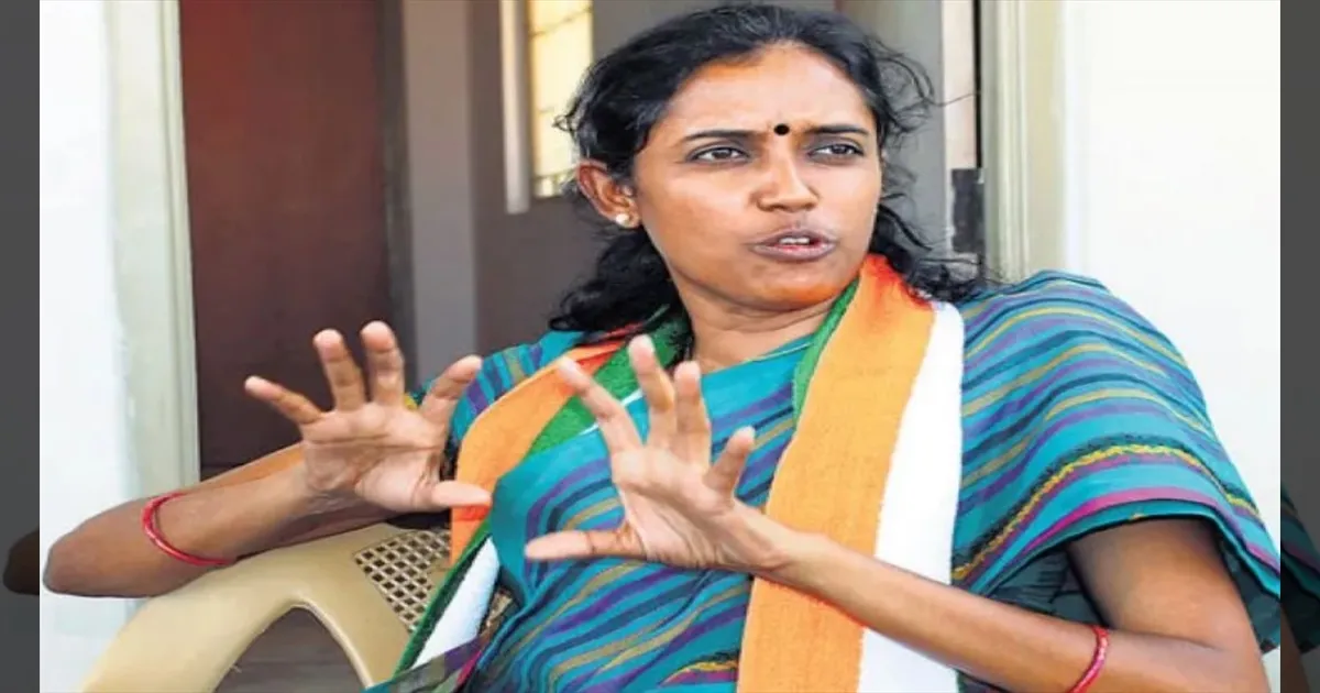 எந்த கட்சியிலயும் இப்படி நடக்காது!! தமிழ்க காங்கிரஸ் அழிவின் பாதையில் போகிறது! ஜோதிமணி உருக்கம்!