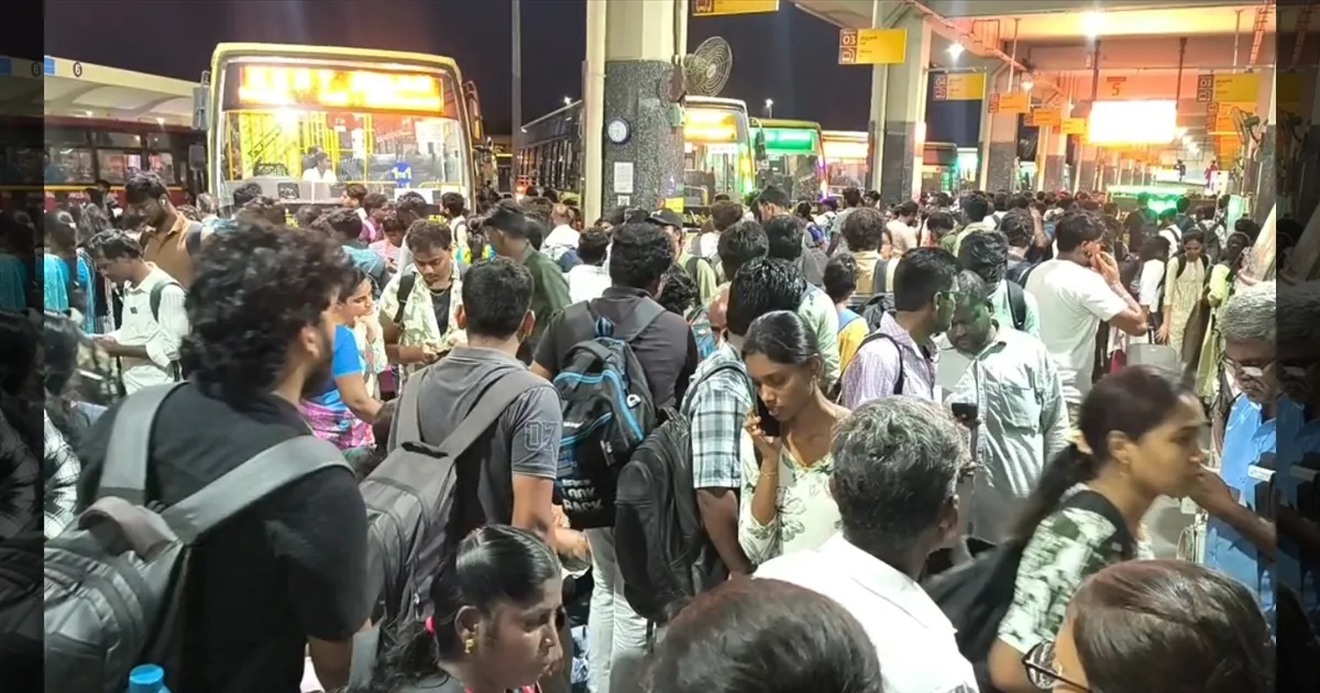 வாக்களிக்க சொந்த ஊர் செல்லும் மக்கள்! கிளாம்பாக்கத்தில் கட்டுக்கடங்காத கூட்டம்!