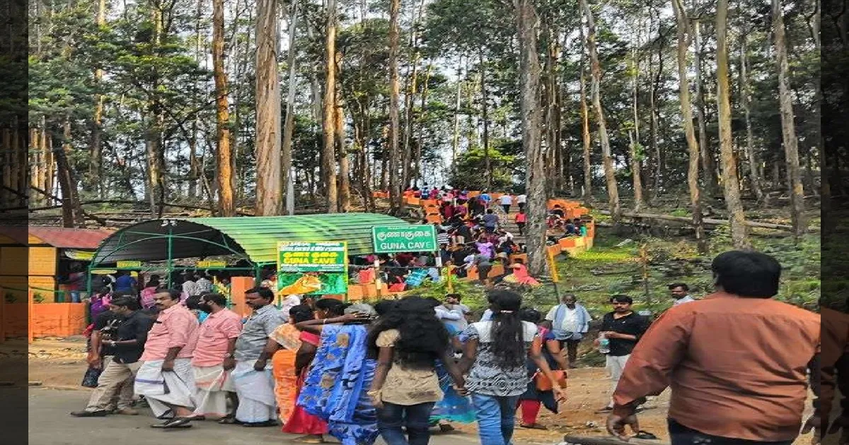 கொடைக்கானலில் குவியும் சுற்றுலா பயணிகள்! கட்டண உயர்வு மற்றும் போக்குவரத்து நெரிசலால் கடும் அவதி!