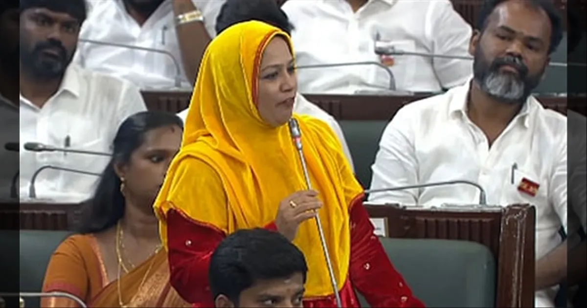 கொத்தடிமைகளை கொத்தாக வெளியேற்றி கெத்தாக அமர்ந்தவர் விஜய்... பேரவையில் எம் எல் ஏ தாஹிரா பேச்சு.!!