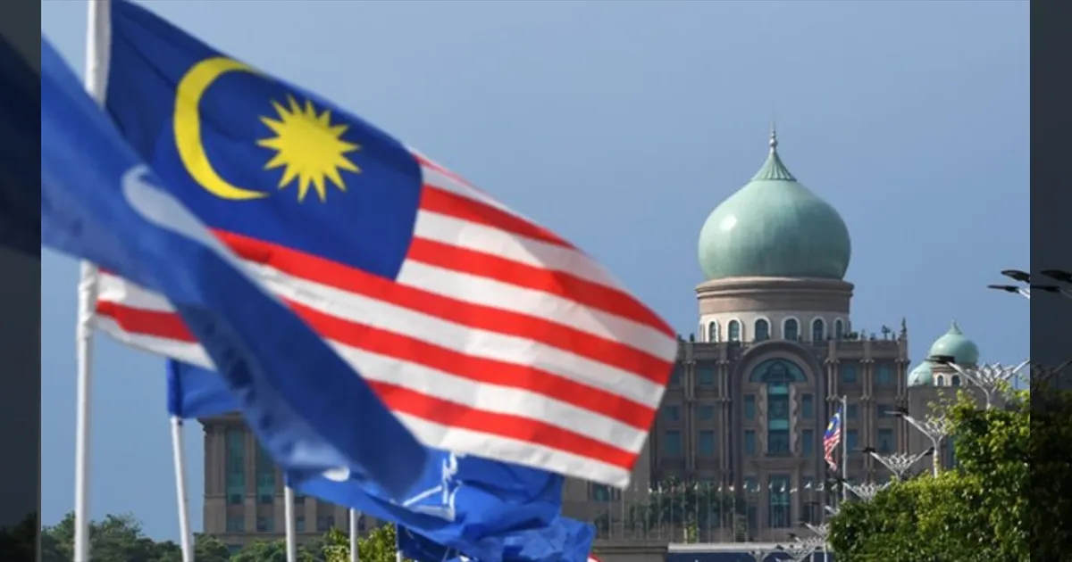 10 ஆண்டு மட்டுமே பிரதமர் பதவி!! புதிய சகாப்தம் மலருமா ? மலேசியா அரசியலமைப்பில் திருத்தம் கொண்டுவர மசோதா!!