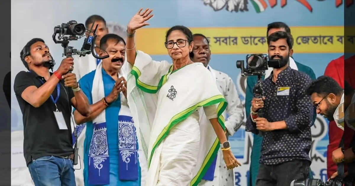 மேற்குவங்க தேர்தல் விறுவிறு!  பவானிபூரில் முதல்வர் மம்தா பானர்ஜி வேட்புமனு!!