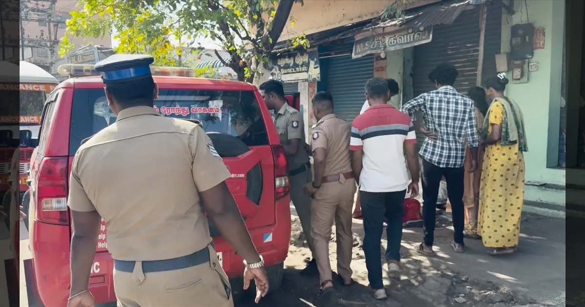 மதுரையில் அதிகாலை பயங்கரம்: போலீஸ் நிலையம் அருகே ஓட ஓட விரட்டி கொலை! கும்பல் வெறிச்செயல்!