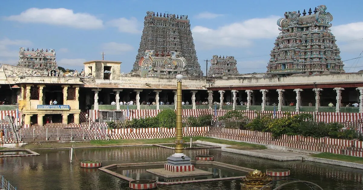 ரூ.5 கோடியில் பக்தர்களுக்கு குழு காப்பீடு..! மீனாட்சியம்மன் கோயில் நிர்வாகம் நடவடிக்கை..!!