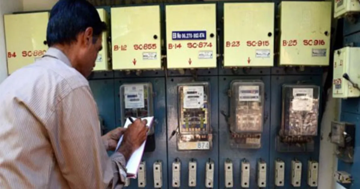 மின் கணக்கீடு இனி தனியாரிடம்! அக்டோபர் முதல் 6 மாதங்களுக்கு ஒப்படைக்க மின்வாரியம் முடிவு!