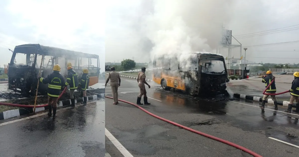 நடுரோட்டில் திடீரென பற்றி எரிந்த பள்ளி பேருந்து... 25 மாணவர்களின் நிலை என்ன?