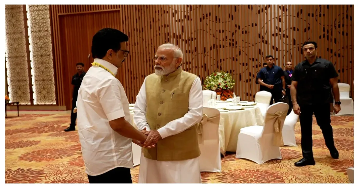 கையைப் பிடித்த மோடி; நெகிழ்ந்து போன ஸ்டாலின்... 10 நிமிட சந்திப்பில் பேசியது என்ன?