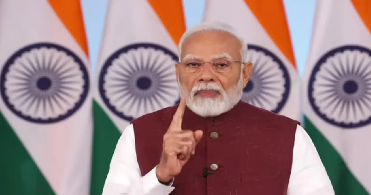 தண்ணீரும் ரத்தமும் ஒன்றாக ஓட முடியாது... பாகிஸ்தானுக்கு பிரதமர் மோடி மறைமுக எச்சரிக்கை!!